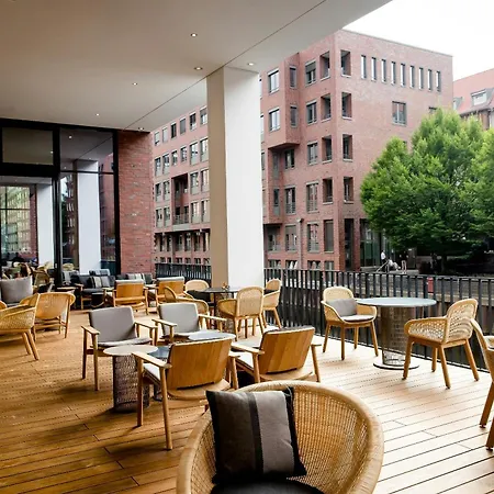 Motel One Hamburg-Fleetinsel-2